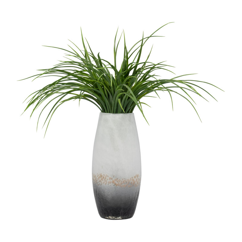 Modern Glass Vase Sleek Artistic Decorative Handcrafted Elegant Curved Accent Contemporary Centerpiece Unique Stylish Chic Display Versatile Sculptural Refined Minimalist Timeless Trendy Modern Decor