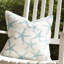 Coussin décoratif extérieur-449415769