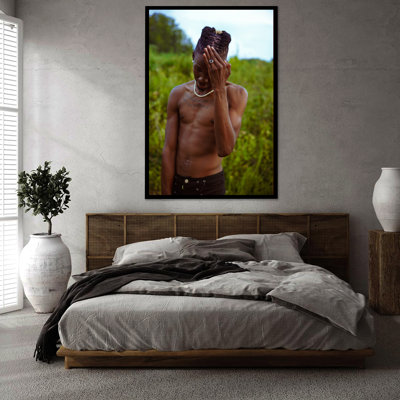  «Ring Of Protection», art mural par Sydney A. Foster | Portrait d'un soldat bi-spirituel de la série 2022