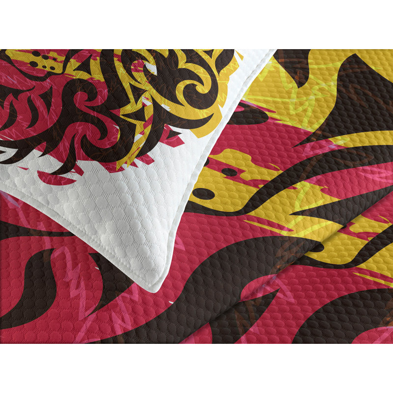 King Size White Quilted Bedspread Set with Lion Design