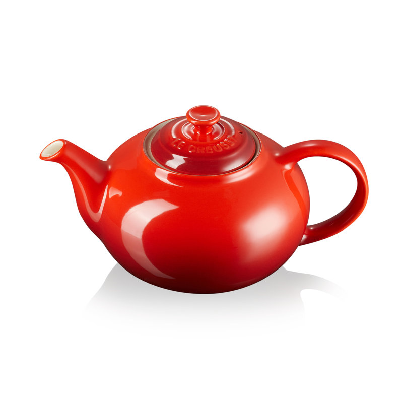 1.3L Classic Teapot, Cerise