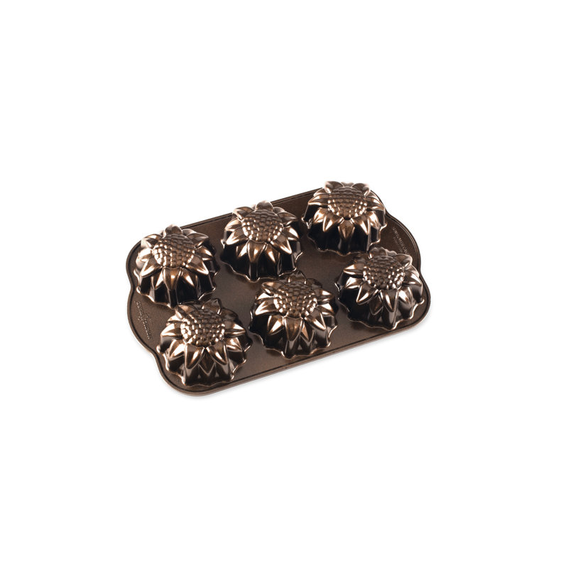 Nordic Ware Sunflower Cakelet Pan