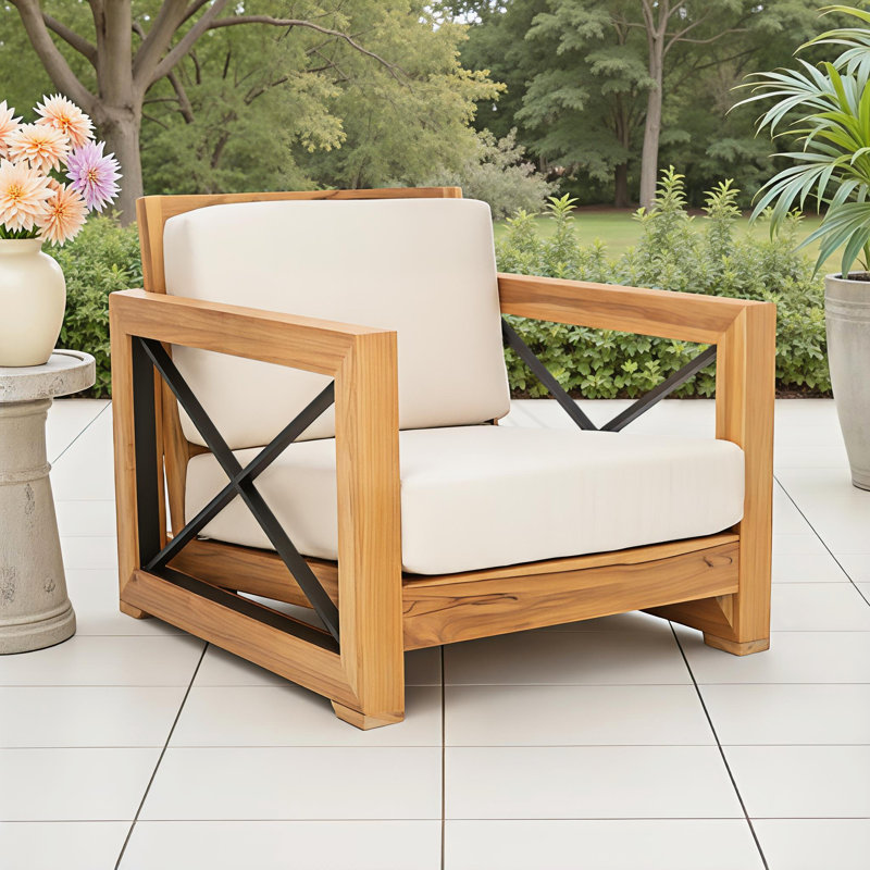 Chaise de patio en teck brésilien Zariah