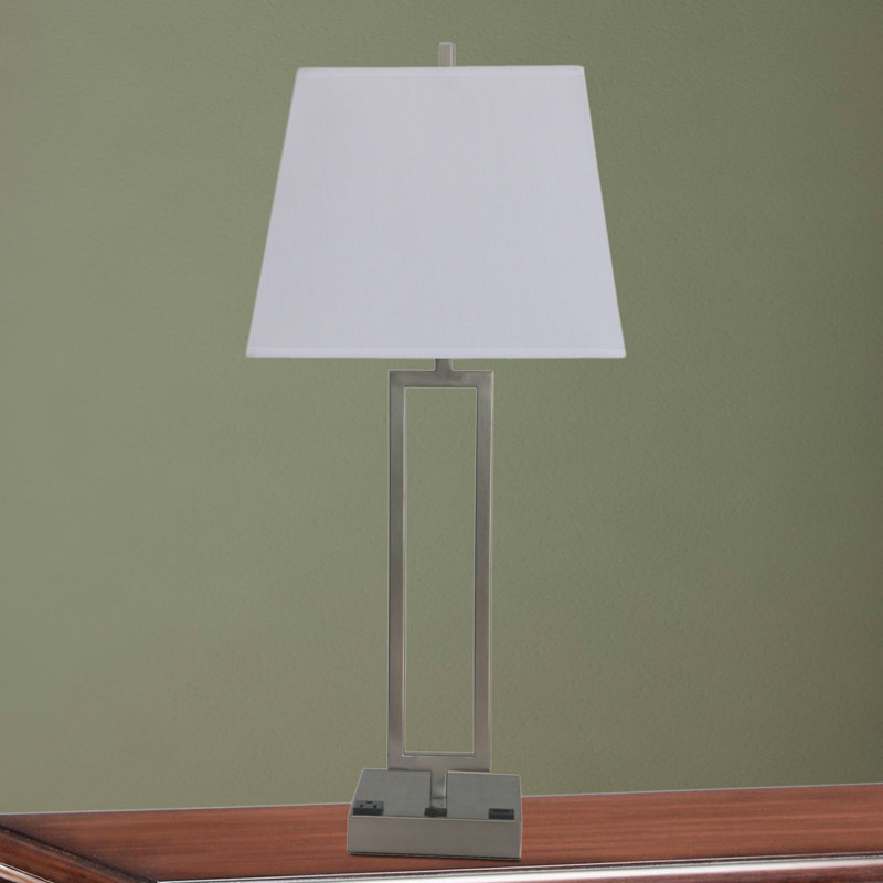 Phang Metal USB Table Lamp
