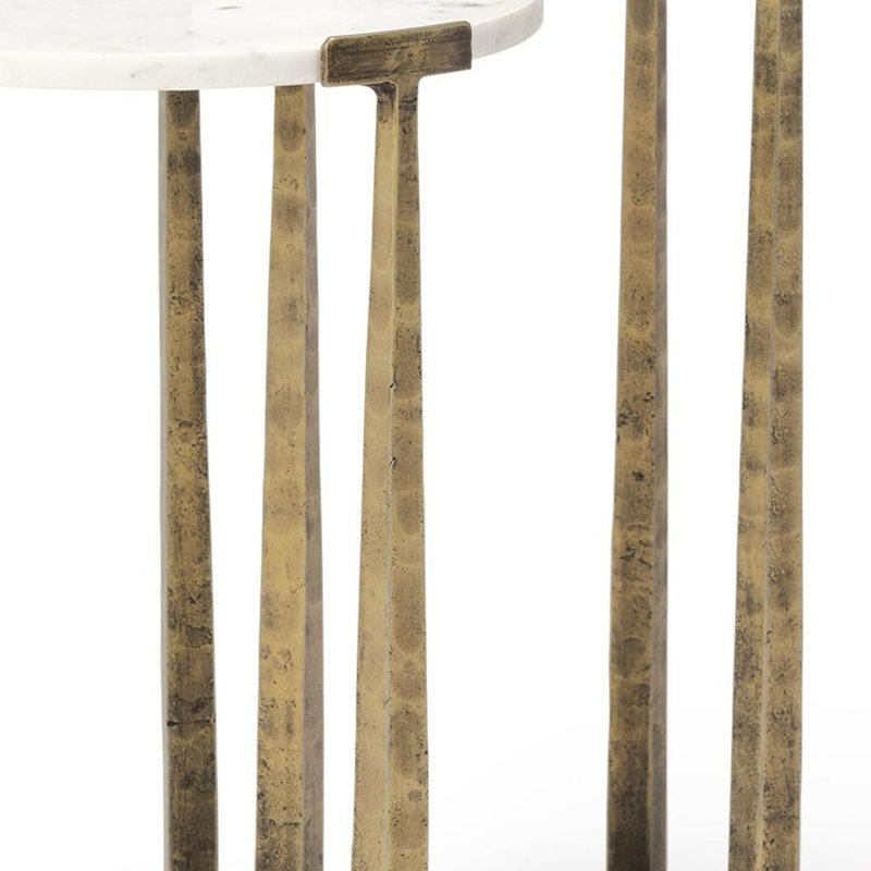 Ensemble de deux tables gigognes en marbre blanc et or antique