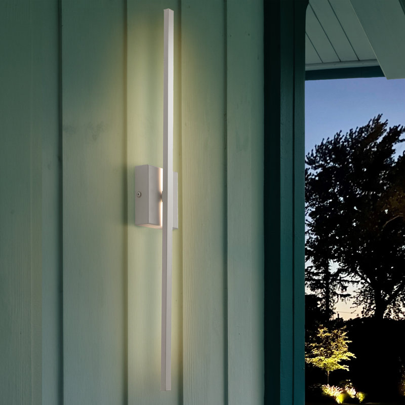 Sercey Modern Minimalist Indoor/Outdoor 350-Degree Rotatable Dimmable Integrated LED Wall Sconce, Silver