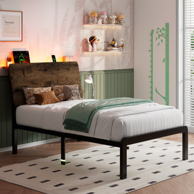 Base de lit simple avec tête de lit ergonomique et station de charge, cadre de lit plateforme à DEL, lattes en métal robustes, aucun sommier requis, assemblage facile, rustique