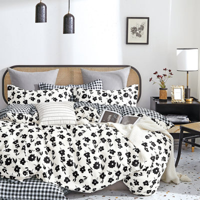 Hepburn Cotton Channel Floral Comforter