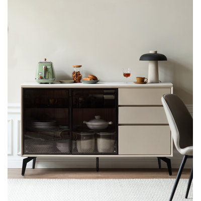 Buffet multifonctionnel léger et luxueux