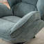 Fauteuil d'appoint pivotant rembourré et capitonné-139374656