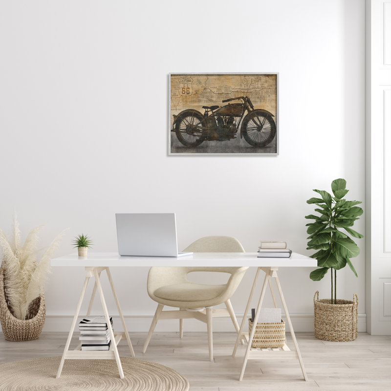 «Vintage Moto Collage on Wood» par Dylan Matthews, reproduction, Estampe numérique Farmhouse, H 24 po x l 30 po x P 1,5 po