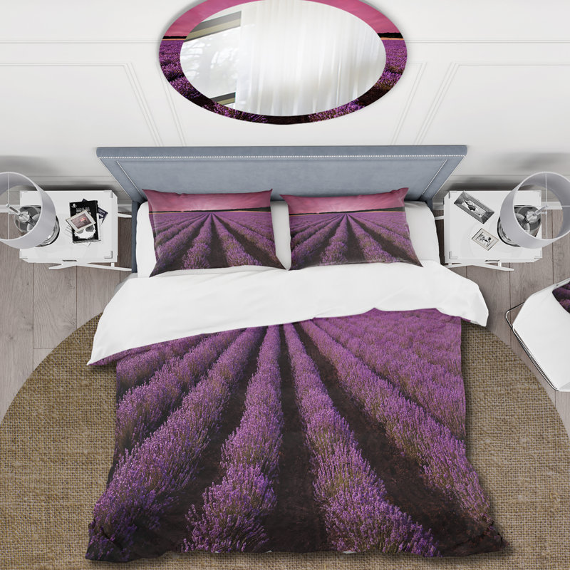 Sunrise & Dramatic Clouds Over Lavender Field XI - Ensemble de housse de couette Farmhouse - Microfibre de polyester