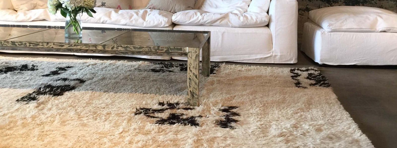 Asia Minor Carpets Image Hero
