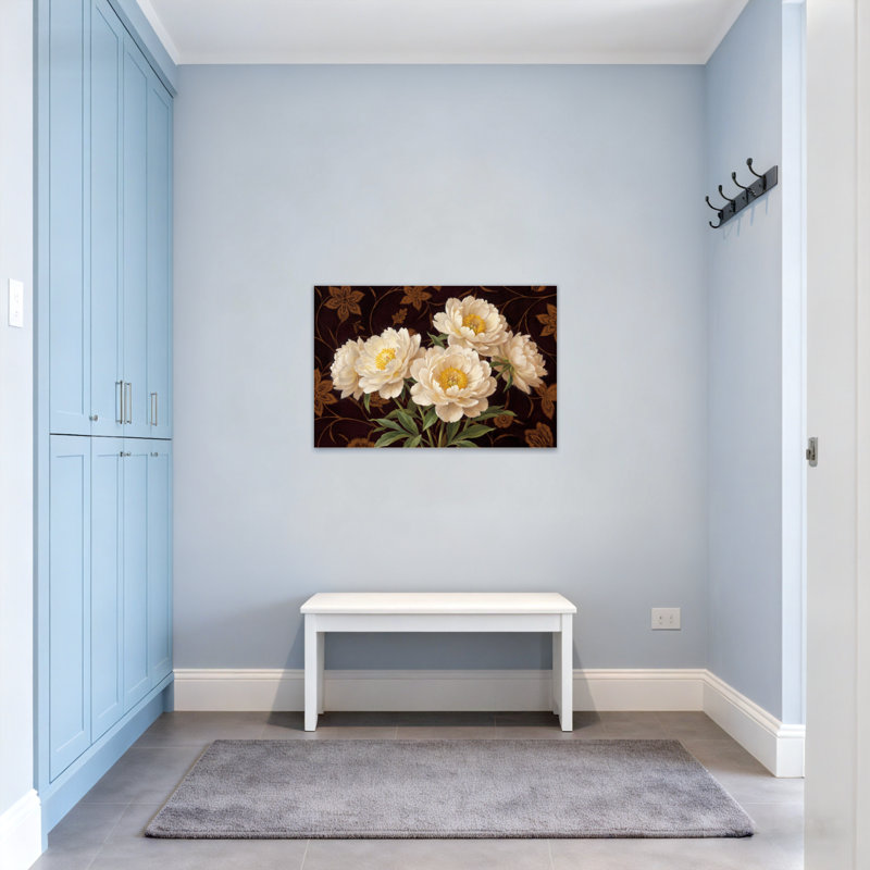Plantes et fleurs pivoines crème sur fond floral foncé, H 24 po x l 36 po