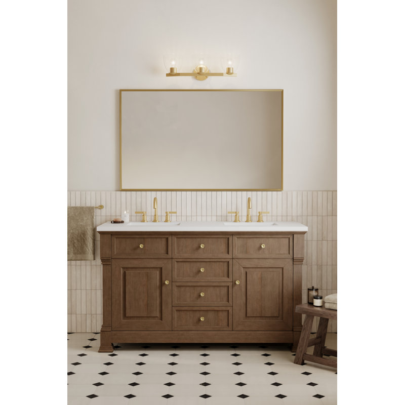 Meuble-lavabo 3 lumières 23,5 po Noellea, Laiton, Trois lumières, H 7,5 po x l 23,5 po x P 7,75 po