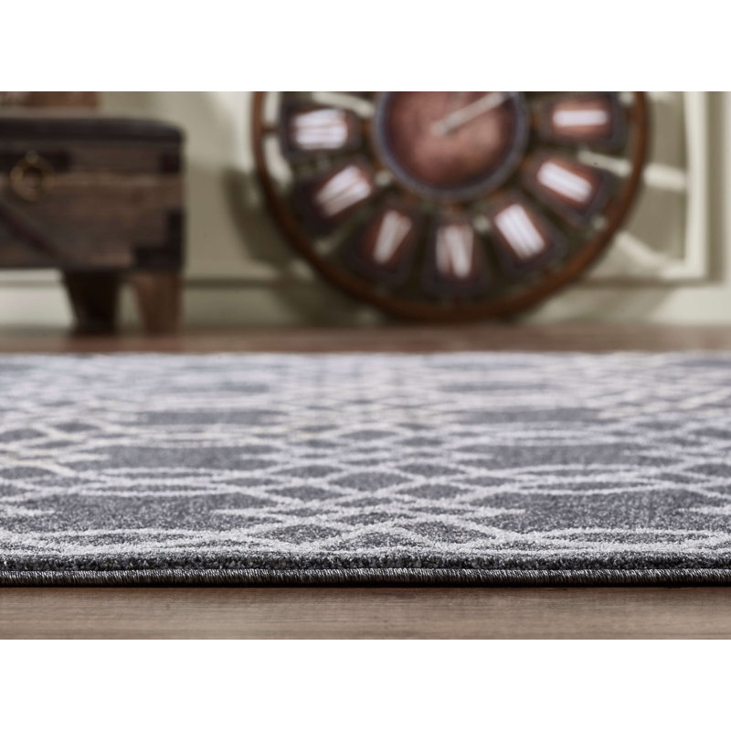Mannino Geometric Gray/White Rug, Rectangle 4' x 6'