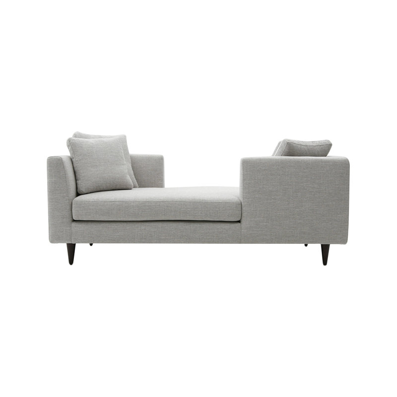 Chaise longue Corvi, Cour Keira