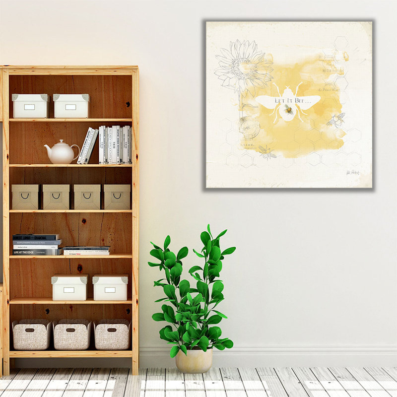«Bee and Bee VII Honeycomb», reproduction d'art sur toile, H 12 po x l 12 po
