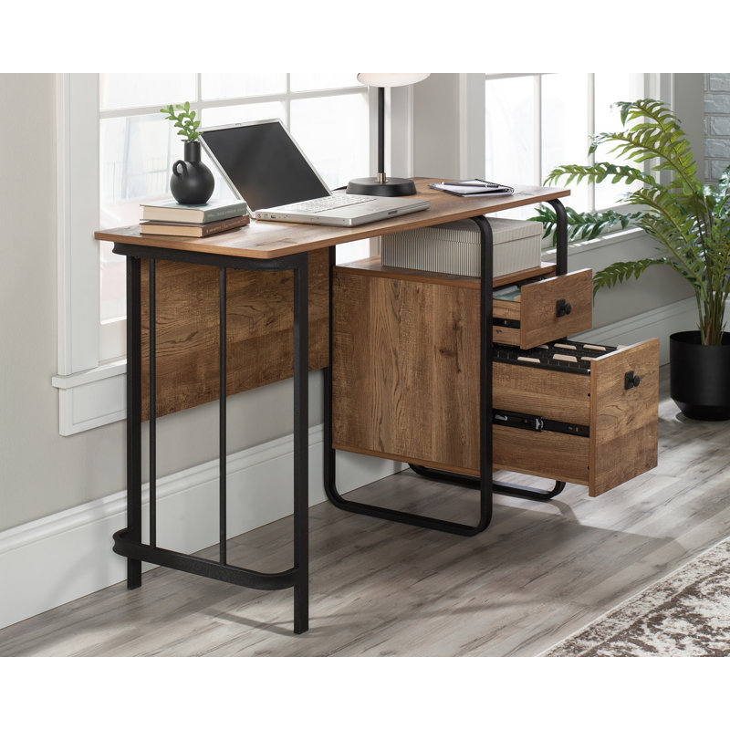 Bureau Dobby Station House en chêne gravé