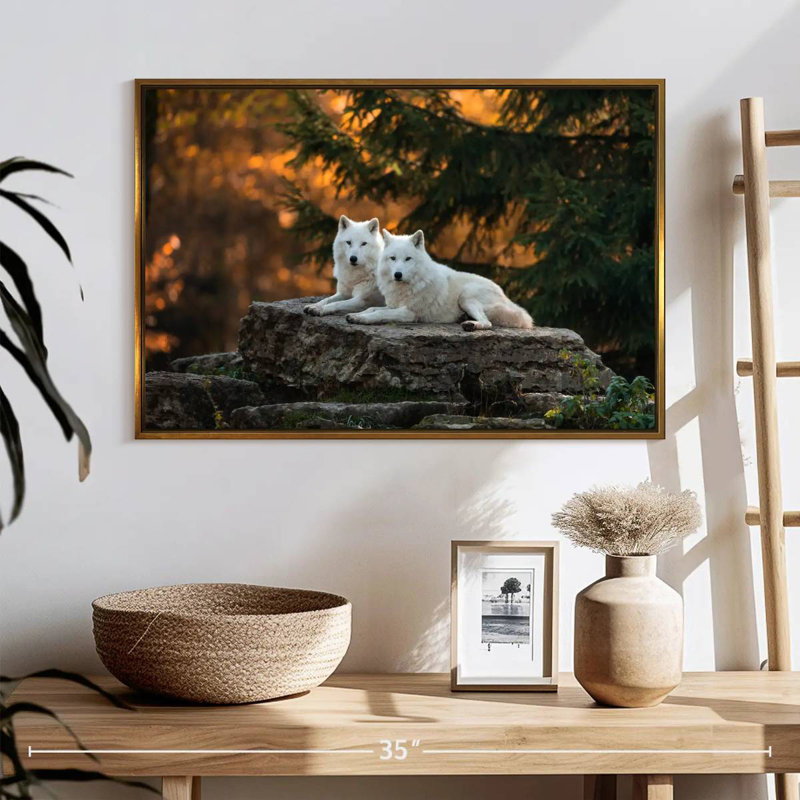 White Wolf Mates, 25 po x 17 po, Cadre flottant doré