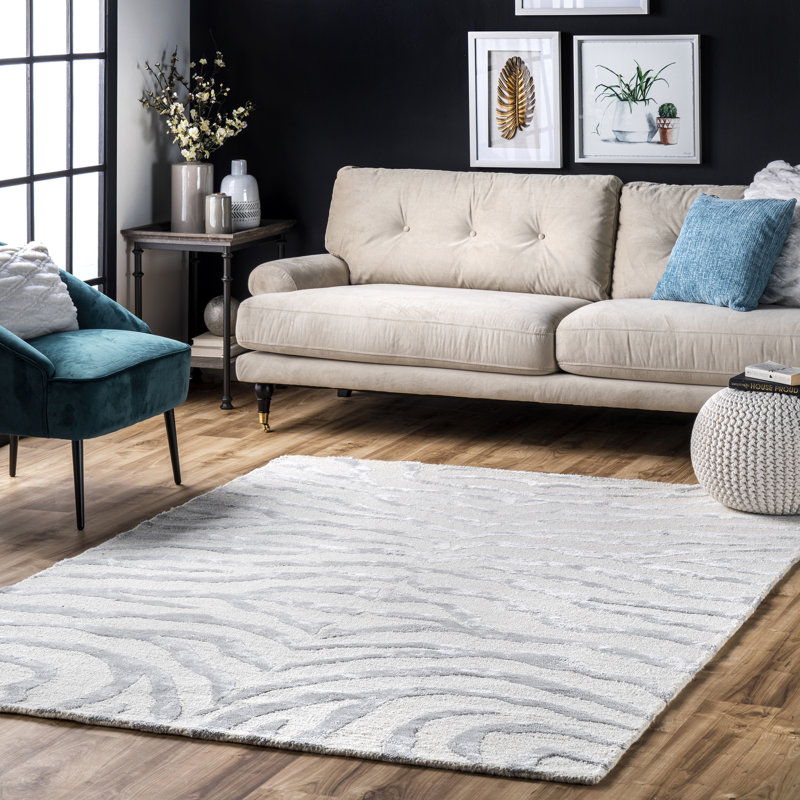 Fathima Animal Print Hand Tufted Wool Gray Area Rug, Rectangle 2' x 3'