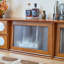 Meuble télé brun français au design rétro