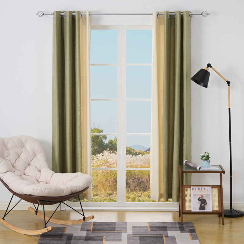Tringle à rideaux simple réglable en largeur x 0,75 po Damasso, 48" - 86", Argent