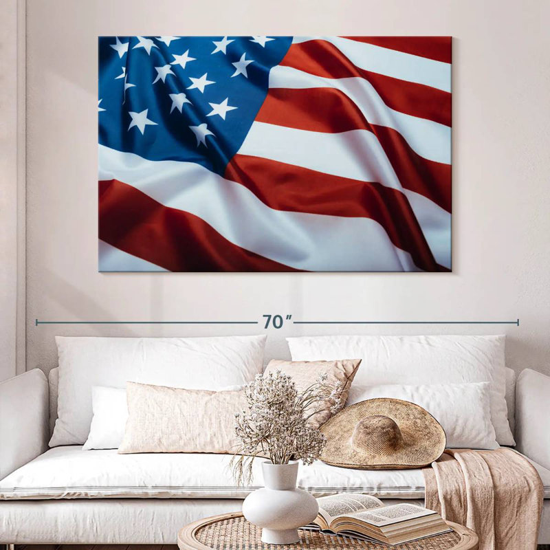 Borges Ruffled American Flag, 34" H x 51" W