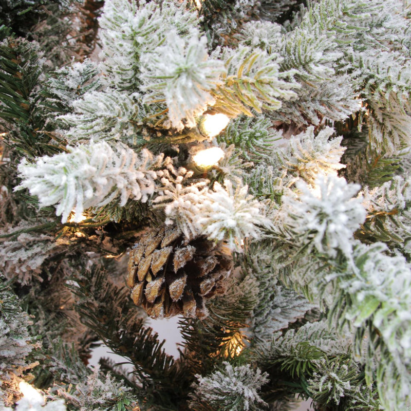 Arbre de Noël artificiel épinette enneigé 7,5 pi avec lumières Dura-Lit
