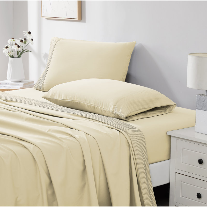 Vilano Springs Extra Deep Pocket Bed Sheet Set with Pleated Hem, Easy care, Pet Hair Resistant, Off White