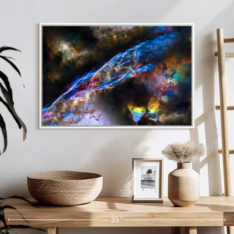 Nébuleuse du voile brillant, Cadre flottant blanc, 25 po x 17 po