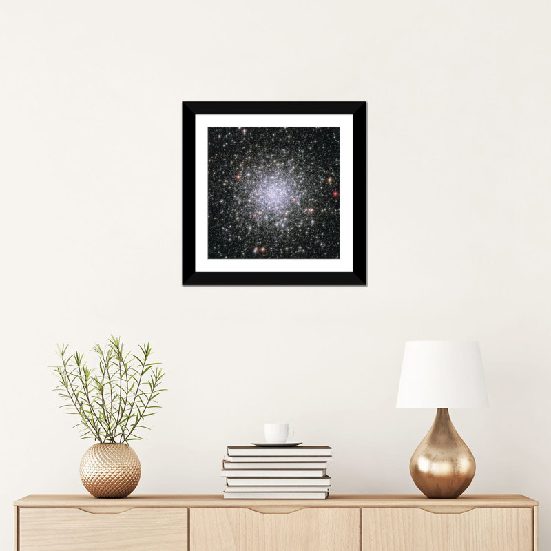 « cosmique richs, messier 69 », impression sur toile tendue, H 16 po x l 16 po x P 1 po, Papier beaux-arts encadré noir