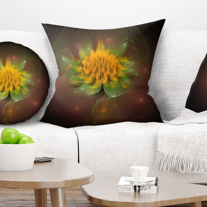 Fleur jaune fractal sur fond noir - coussin à imprimé floral, 18 po x 18 po, Coussin décoratif