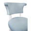 Chaise de salle à manger à dossier rond avec pieds laqués blanc mat revêtus de lin bleu clair