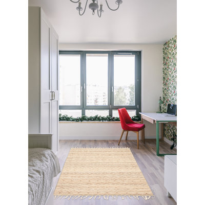 Tapis beige Sienna 4 pi 10 po x 7 pi 7 po