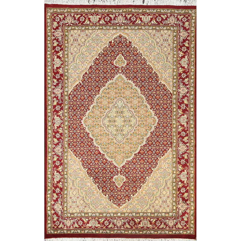 Tapis rouge en laine et en soie noué à la main de conception unique 4 pi x 6 pi 2 po