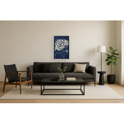 «Midnight Muse: Floral Silhouette», art mural sur toile - 24 po x 35 po - Cadre doré champagne