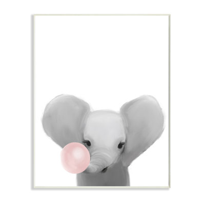 Bébé éléphant avec gomme à bulles rose