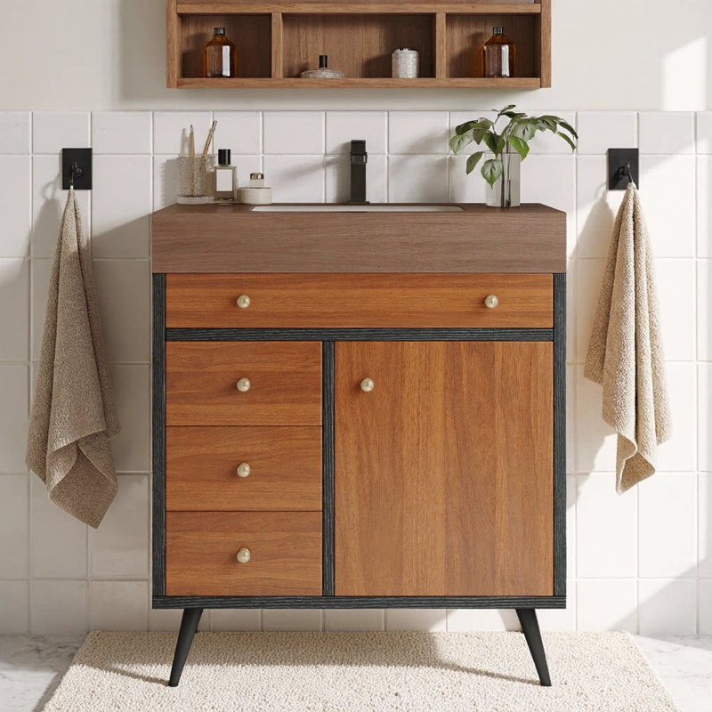 Meuble-lavabo autoportant de 30 po de style Mid-Century moderne avec lavabo en céramique et plateau en pierre frittée - porte à fermeture en douceur et 3 tiroirs, finition noyer avec accents dorés, armoire de rangement en bois massif multicouche
