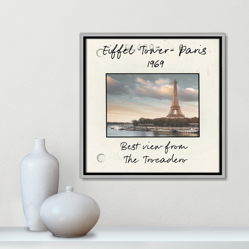 «Paris Paris - Eiffel View Print» par Danita Delmont, Toile argentée avec cadre flottant, H 17,5 po x l 17,5 po x P 2 po
