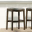 31 po Tabouret de bar H Saddle en bois patiné et tissu gris fumée pour la salle à manger