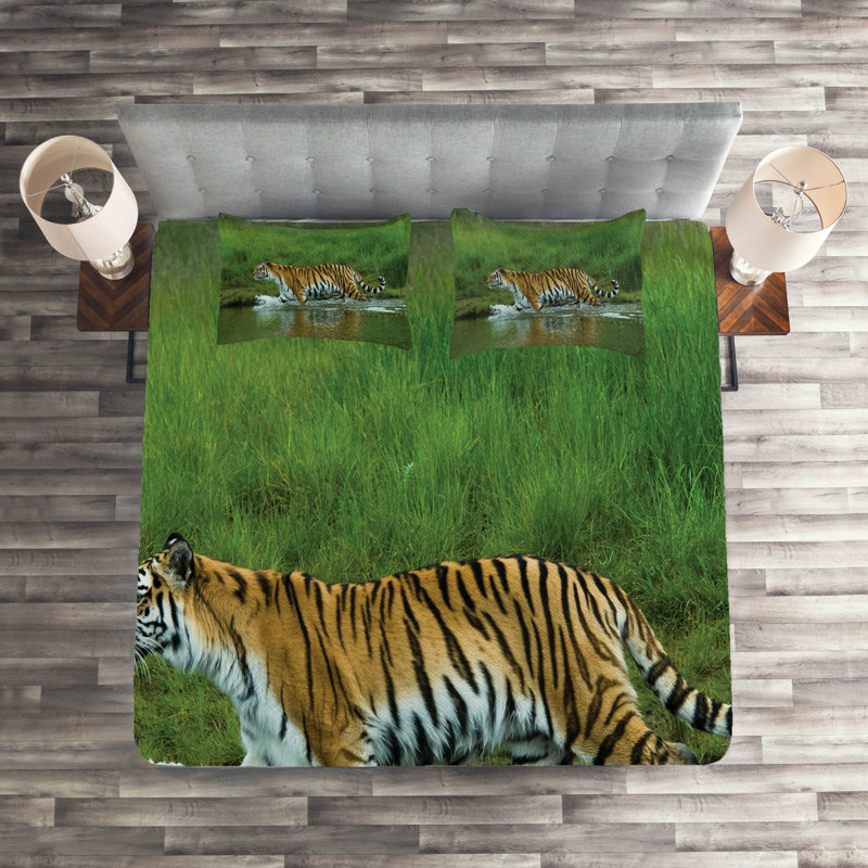 Safari Eclectic Polyester Coverlet, King Bedspread + 2 Shams