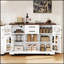 Îlot de cuisine rustique avec abattant, prises de courant et beaucoup de rangement sur roulettes, pour un décor de maison de campagne moderne-555773982