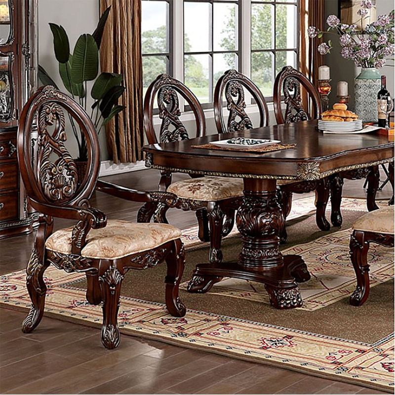 Anastajia Extendable Dining Table