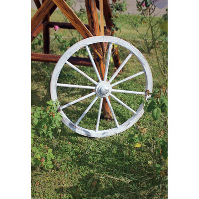 Décoration murale roue de chariot