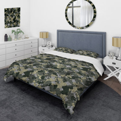 Trendy Green Camouflage Camouflage Duvet Cover