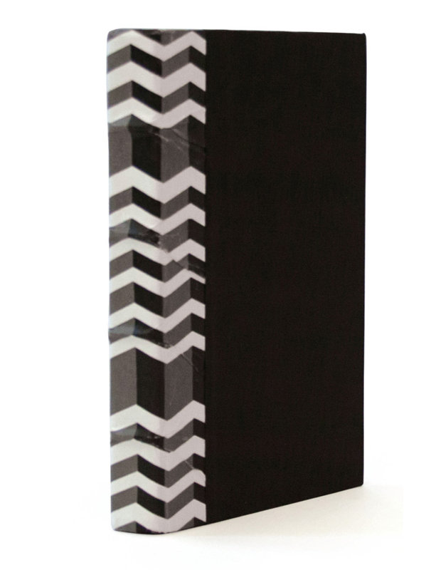 Livre décoratif noir