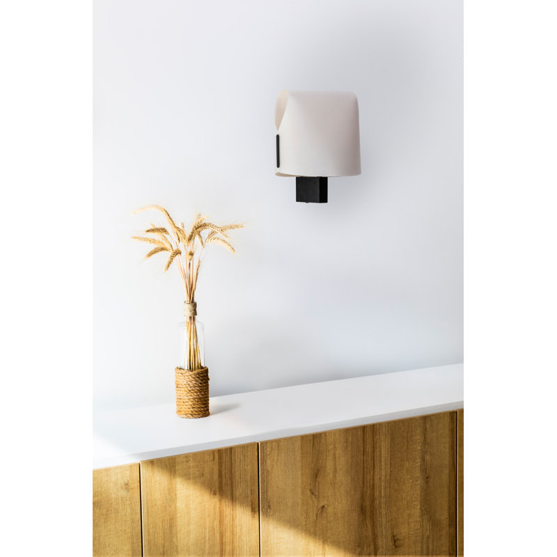 Luang Wall Lamp, Camel