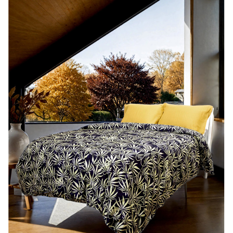 Kuta Pantai, Queen Comforter + 2 Standard Shams