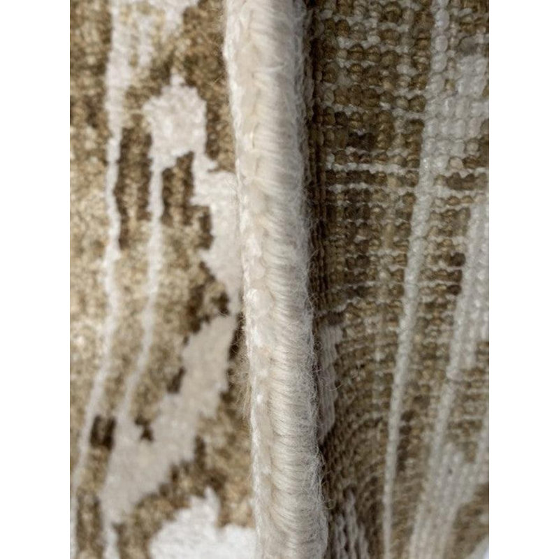 Willemien Oriental Area Rug